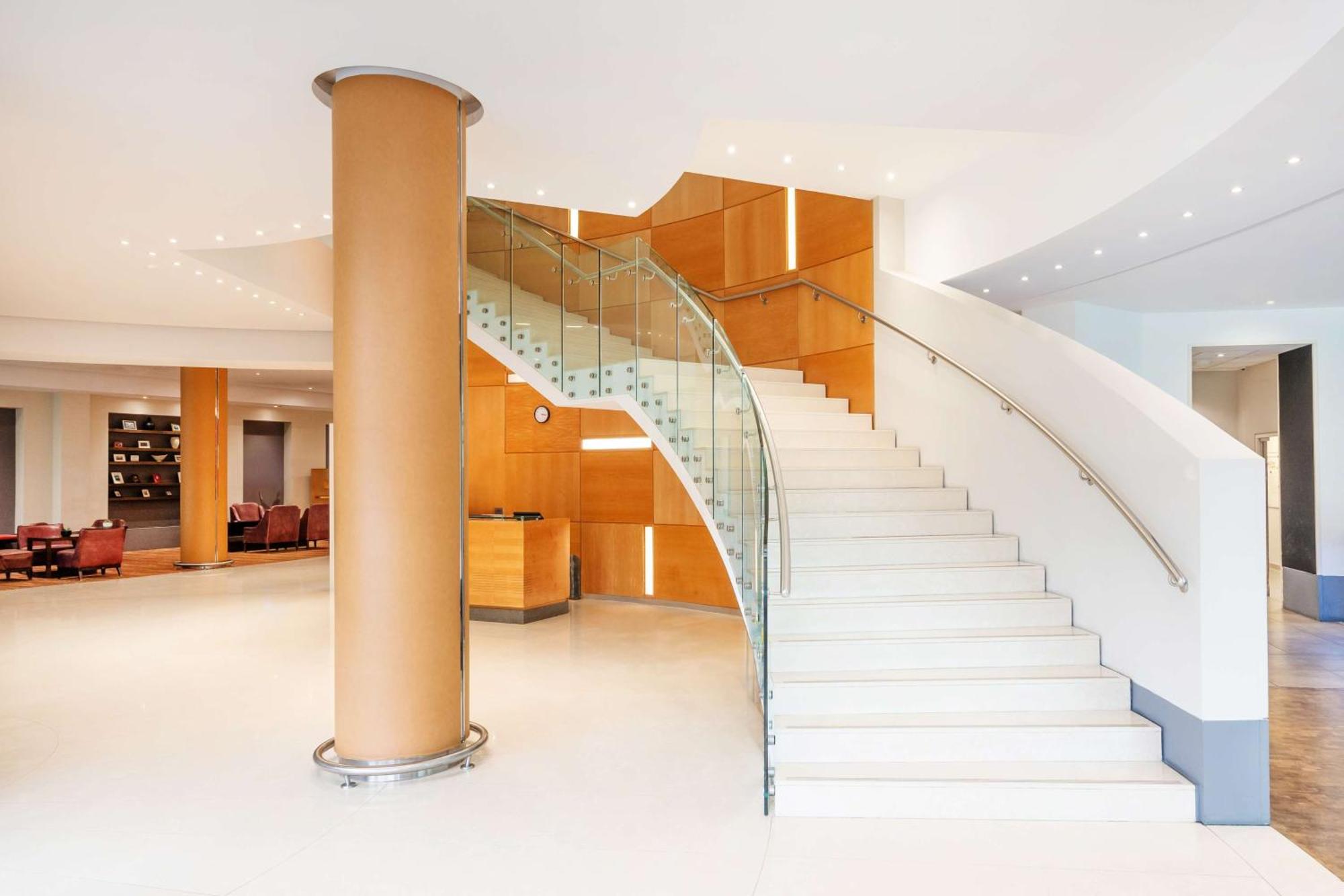 London Twickenham Stadium Hotel, A Member Of Radisson Individuals Εξωτερικό φωτογραφία